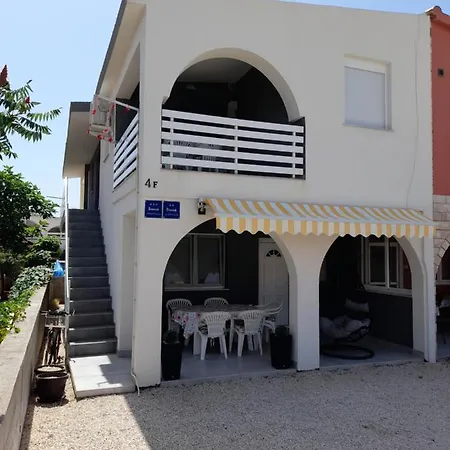Pleša Apartmán *